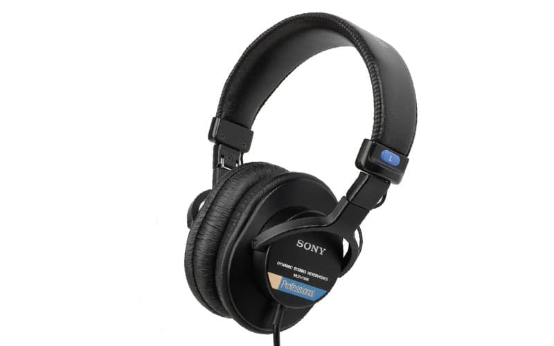 https://blog.landr.com/wp-content/uploads/2019/04/25_Best_Headphones_SONY_MDR-7506.jpg